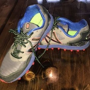 New Balance minimus Trail runners
